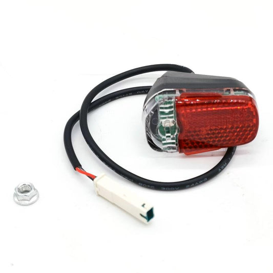 Feu arrière pour garde-boue 5-12V Max G30D / E référence 15829