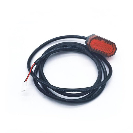 Feu arrière garde-boue 5-12V référence 46436