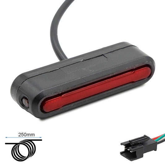 Feu arrière avec connecteur SM 3 pins ECOXTREM M41 référence EWF281